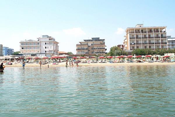 Tokio Village - Azzurro Club Hotel